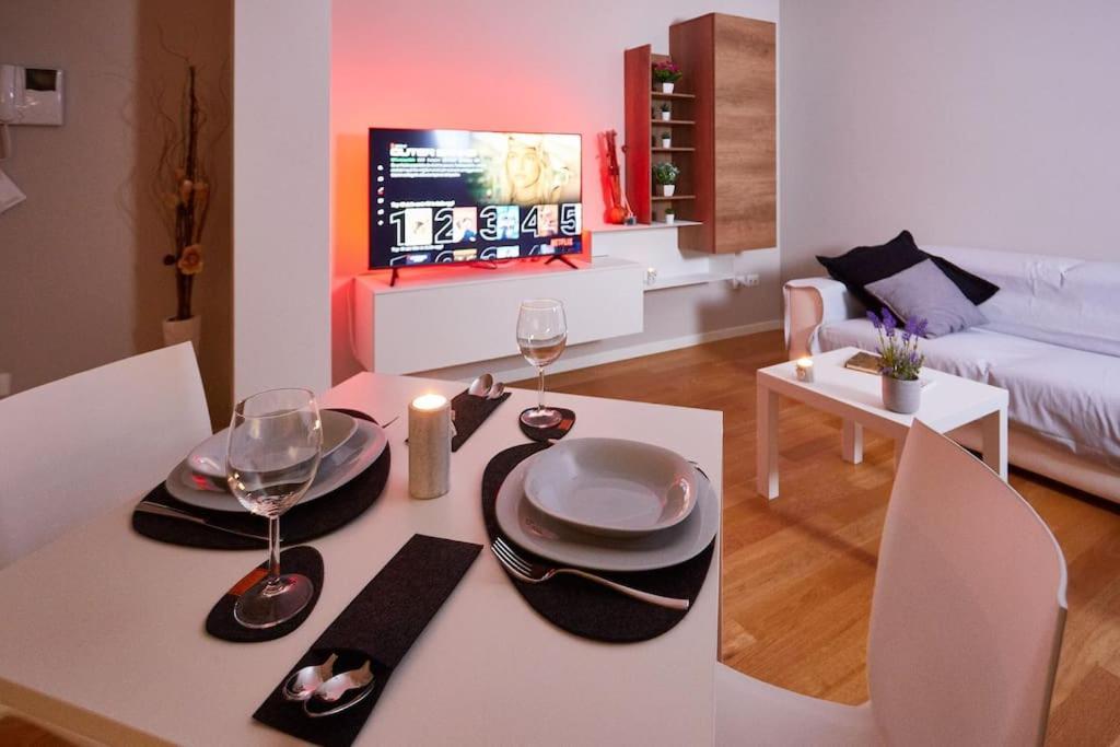 Center Aviano Comfort Suite Free Parking Wifi 외부 사진